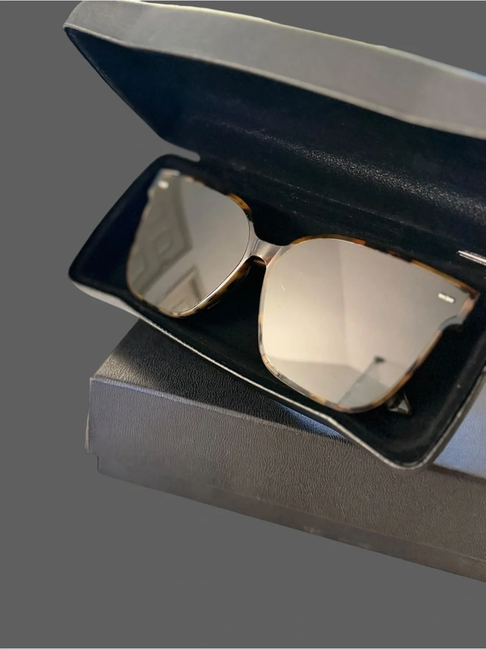 Gentle Monster Sal T1 Sunglasses Tortoise
